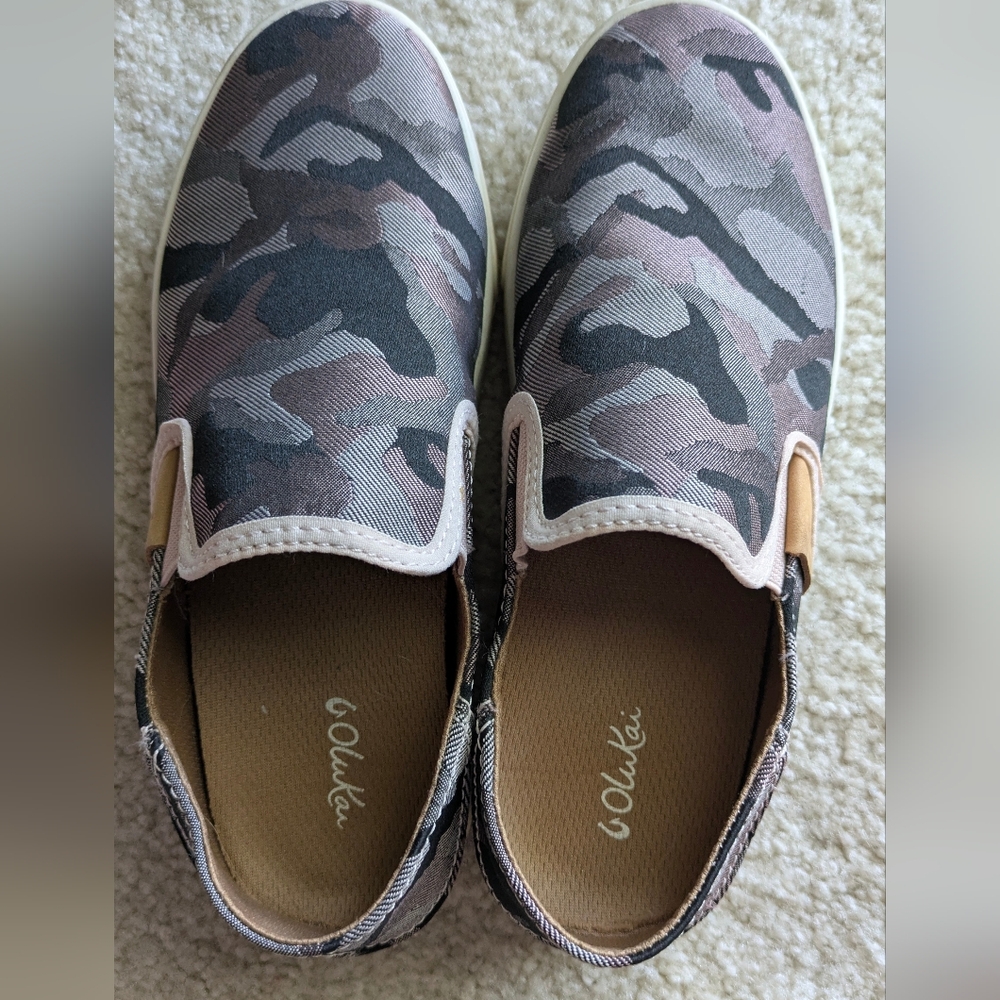 OluKai Pehuea Pa'i Ke Au Camo Slip On Sneakers Women's 6